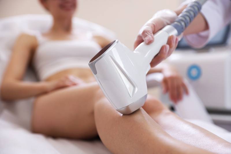 Épilation laser jambes entières pour femme avec résultats visibles dès 3 séances chez Laseva Esthétique à Nancy et ses alentours